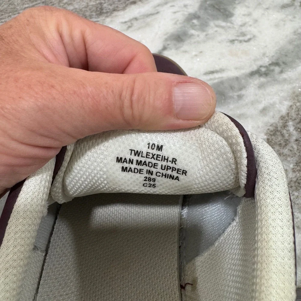 Tommy Hilfiger Mens Lexei Burgundy Gum Sole Sneakers TWLEXEIH-R Size 10M